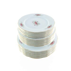 2_BIDASOA_IRINA_18PIEZAS.jpg Vajilla de porcelana blanca (18 piezas) Bidasoa Irina 6 platos llanos, 6 platos hondos y 6 platos de postre con motivos florales y filo de oro