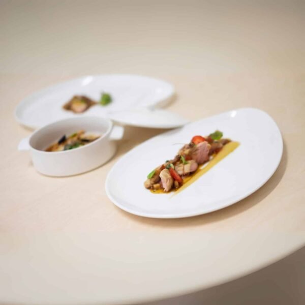 4-9.jpg Juego de 2 fuentes platos de porcelana blanca (2 piezas) Ovum, 24 cm