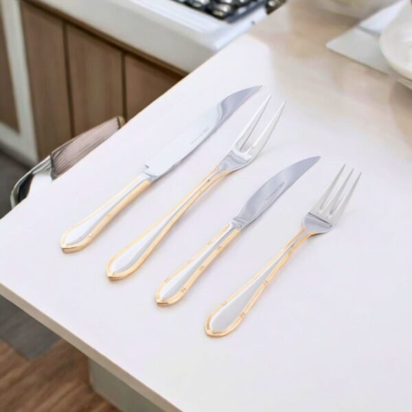 CRC Nuremberg Juego Chuletero 26 piezas, acero inoxidable con baño de oro, set de cuchillos y tenedores para carne con estuche de presentación