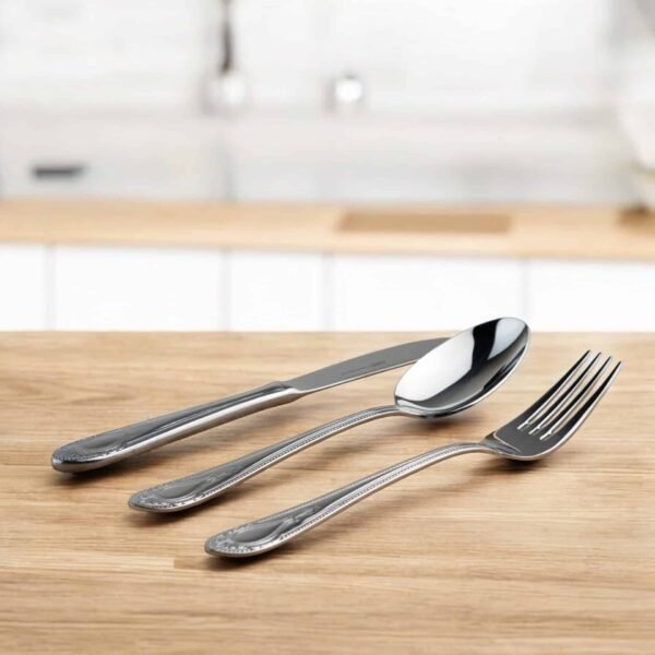 Cubiertos 18 piezas koln 1285 acero inoxidable 18-10. Cubertería de mesa  (6X3) tenedores , cucharas  y cuchillos.