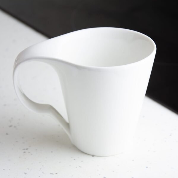 8_taza_mug-1-scaled-e1682368273332.jpg Set de 2 Mugs de Porcelana Blanca 400?ml Ovum – Apto Microondas y Lavavajillas