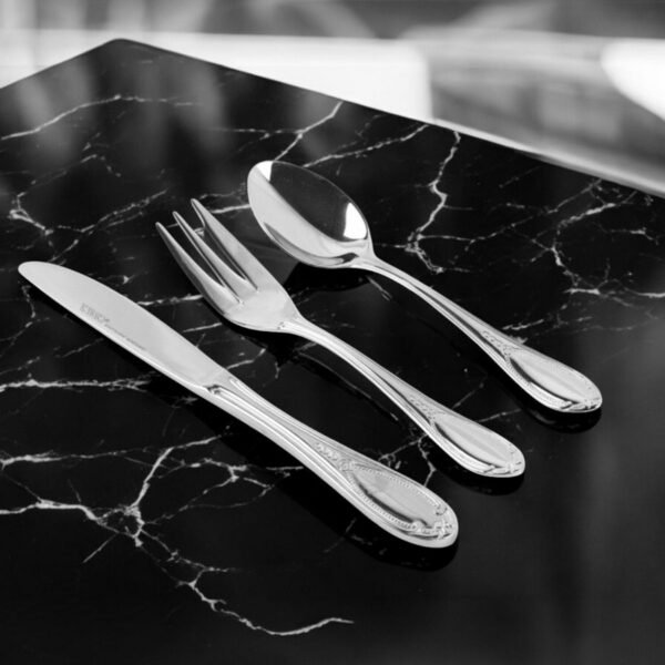 FONDO-PARA-REDUCIR-REFLEJO-PARA-CAMBIO-DE-FONDOS-MESAS-2-5.jpg Juego de Postre Glamour 7000 (18 piezas) Acero Inoxidable, 6 Cucharas, 6 Tenedores, 6 Cuchillos, Apto para Lavavajillas