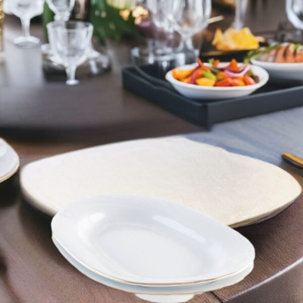 REBAJAS-2025-30-Juego-de-rabaneras-de-porcelana-blanca-2-piezas-Lubeck-R-con-filo-de-oro-edited_1.jpg Juego de rabaneras de porcelana blanca (2 piezas) Lubeck R, con filo de oro