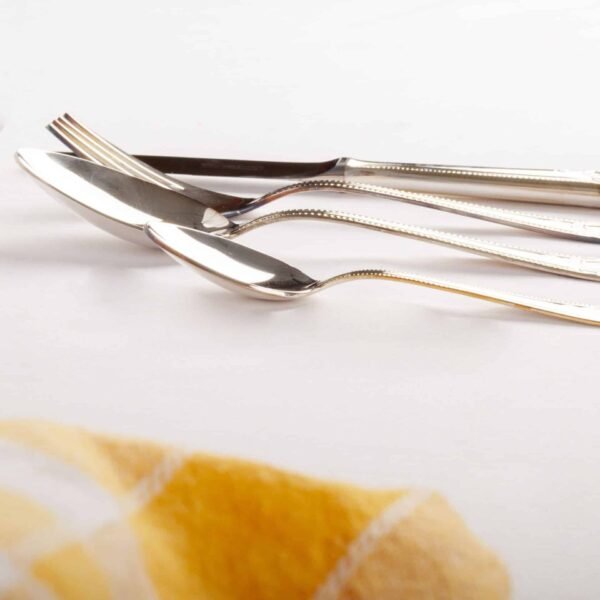 Toscana1280Royal_23-scaled-1.jpg Set de Cubiertos (30 piezas) Toscana Royal en Acero Inoxidable 18/10 con Baño de Plata y Oro, Diseño Clásico Vintage de Lujo