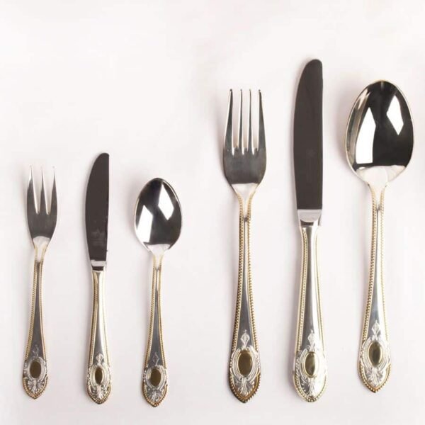 Toscana1280Royal_portada-1.jpg Juego de cubiertos en acero inoxidable 18/10 bañados en oro (36 piezas) Toscana Royal, 6 cucharas, 6 tenedores, 6 cuchillos, 6 cucharas de postre, 6 tenedores de postre, 6 cuchillos de postre