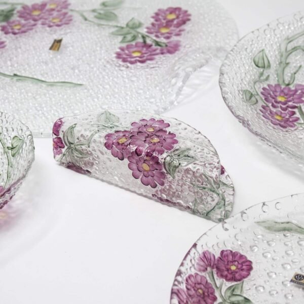 anemone-detalle.jpg Juego de vajilla de cristal de Bohemia (16 piezas) Anemone, 6 platos de postre, 6 boles, 2 platos de presentación, 1 fuente de servir, 1 servilletero