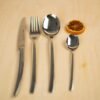 Cubertería Acero Inoxidable (24 Piezas) Trento Menú, Juego de Cubiertos para 6 Comensales, Tenedores, Cuchillos Chuleteros, Cucharas Soperas y de Postre, Menaje de Mesa Elegante y Duradero