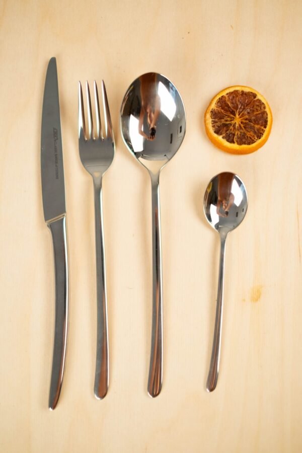 Cubertería Acero Inoxidable (24 Piezas) Trento Menú, Juego de Cubiertos para 6 Comensales, Tenedores, Cuchillos Chuleteros, Cucharas Soperas y de Postre, Menaje de Mesa Elegante y Duradero