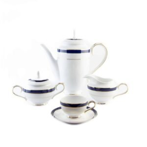 dsc_2052.jpg Juego de café de porcelana blanca con filo de oro y azul cobalto (27 piezas) Royal Blue, 12 tazas de café, 12 platillos para tazas, 1 azucarero, 1 cafetera, 1 cremera, diseño clásico