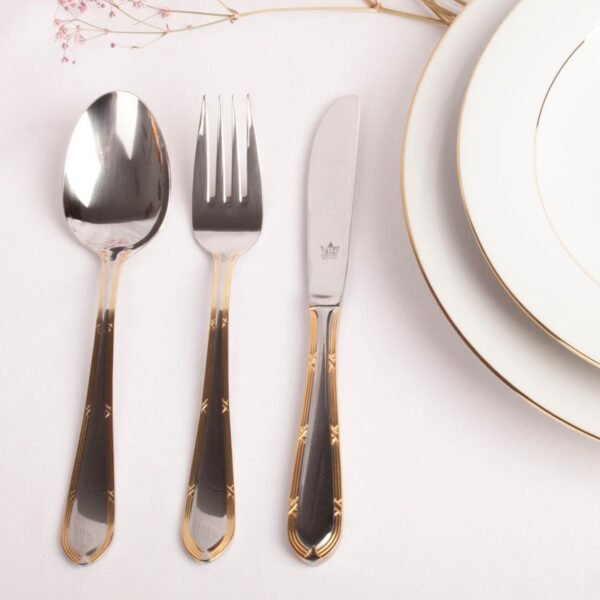 Juego de cubiertos en acero inoxidable bañados en oro (18 piezas) Nuremberg, 6 cucharas, 6 tenedores, 6 cuchillos