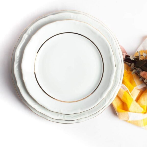 vajilla-rhein-b-31.jpg Juego de vajilla de porcelana blanca con filo de oro (18 piezas) Rhein, 6 platos llanos, 6 platos hondos, 6 platos de postre