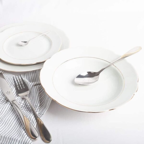 vajillasena-24.jpg Juego de platos de porcelana blanca con filo de oro (18 piezas) Sena, 6 platos hondo, 12 platos llanos (27 cm)