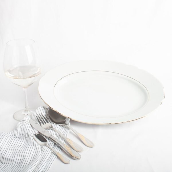 vajillasena-fuentes-1000x1000-10.jpg Juego de bandejas de porcelana blanca (2 piezas) Sena, 1 bandeja grande (37 cm), 1 bandeja pequeña (33 cm)