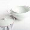 vajillasena-sopera-1000x1000-8.jpg Sopera de porcelana blanca (3 l) Sena, 1 tapa de porcelana, filo de oro